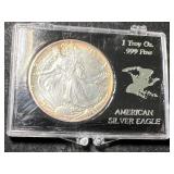 1989 AMERICAN SILVER EAGLE 1 TROY OZ .999 FINE SILVER IN CASE