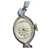 Helbros Ladies Vintage Wristwatch with Metal Band