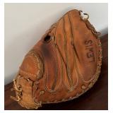 MB - Set of 2 Vintage Baseball Gloves and 5 Balls by Rawlings and Wilson