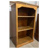 TR -Vintage Wooden Bookshelf