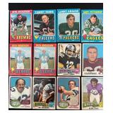 DR - Lot of 20 Vintage Football Trading Cards Assorted NFL Teams
