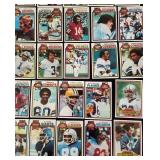 DR - Collection of Vintage NFL Football Trading Cards - Assorted Teams and Players