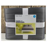 Room Essentials - Satin Quilt