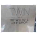 Twin Size Bed skirt; New from JCPen...