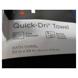 Liz Claiborne Signature Plush 17 x ...