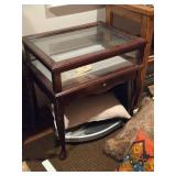 Display Shadow Box Curio End Table with Lift Up Glass Top