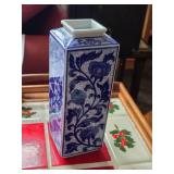 Fukagawa Arita Porcelain Table Vase