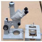 Nikon SMZ-2T (597111) Zoom Stereomicroscope with C-0.45x TV Lens and Transillumination Base