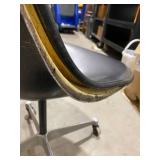 Chair (597311)