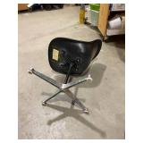 Black Spinning Chair (597532)