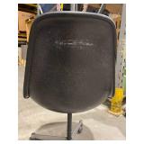 Black Swivel Chair (597836)