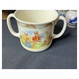 Mixed Lot of Vintage Pottery Kitchenware and Figurines - inc pc of signed pottery