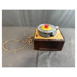 Vintage RCA Victor 45-EY-2 Record Player with Sun 45 RPM Vinyl