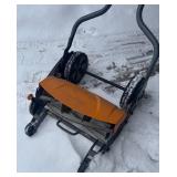 G - Fiskars Push Reel Lawn Mower