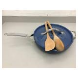Tramontina Non-Stick Frying Pan with 2 Wooden Utensils