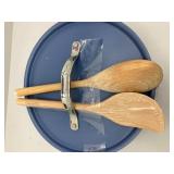 Tramontina Non-Stick Frying Pan with 2 Wooden Utensils