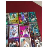 (30) Greg Maddux Cards