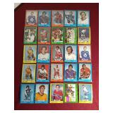 (25) 1973-74 Topps Hockey Cards
