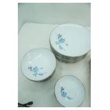Vintage Noritake Sylvia Fine China Dinner Plates and Bowls.
