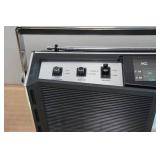 Vintage Panasonic FM/AM Stereo Portable Radio