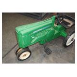 Vintage Cast Iron John Deere Pedal Tractor Ride-On Toy