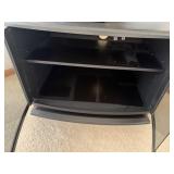 LG Model 32LG30 TV & Stand