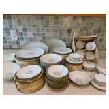 Noritake Great Silver Leaf Taryn Pattern 12 Piece China Set