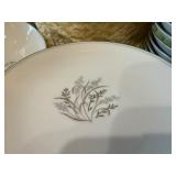 Noritake Great Silver Leaf Taryn Pattern 12 Piece China Set