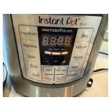 Instant Pot With Manuals & Recipes