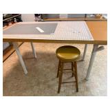 Cutting Table with Cutting Mats