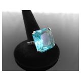 .925 Sterling Silver Topaz Crystal Cocktail Ring Size 7.25