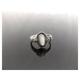 .925 Sterling Silver Inlayed Mother of Pearl Ring Size 8.5