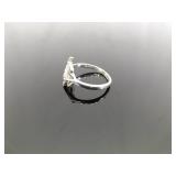 .925 Sterling Silver Flower Ring Size 7.5