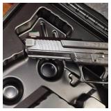 Ruger 5.7, As New, Pistol in Case, 2 Mags, Hi Vis Sights