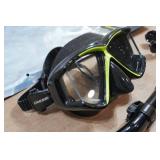 Cressi Pano 4 & Supernova Dry Snorkel Set