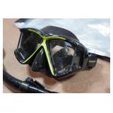 Cressi Pano 4 & Supernova Dry Snorkel Set