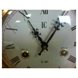 Stylish 31 Day Mantle Top Windup Clock with Key  20 inch diameter 9.5 inches tall