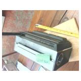 Zenith Royal D7000 Trans Oceanic Solid State Radio in excellent working condition  9 D batteries