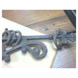 Vintage Ornate Cast Iron Swiveling Sign Holder  Very Cool!