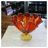 Soda Lime Vintage Flower Petal Pattern dish