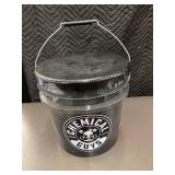 Chemical Guys Complete Car Wash & Detail Kit in Bucket