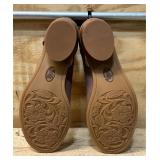 Carleigh Lavender Grey size 9 Msrp $150.95