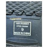 Cabela s Waders Size 9