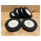 Plastic wheels (lot of 6)