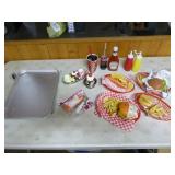 Novelty Imitation Drive-In Food Items