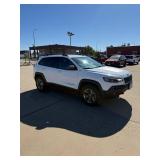 2019 Jeep Cherokee Trailhawk 4wd-Clean, 2 owner vehicle!