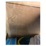 ASSORTED CRAFT ITEMS