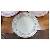 Crown Ming Fine China = 4 plates