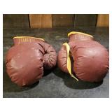 Pair of Vintage Maroon and Gold Everlast Boxing Gloves 9oz