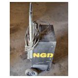 NAPA 225A 12V Battery Charger and Starter - Didn